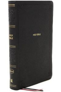 NKJV, End-of-Verse Reference Bible, Personal Size Large Print, Leathersoft, Black, Red Letter, Comfort Print 